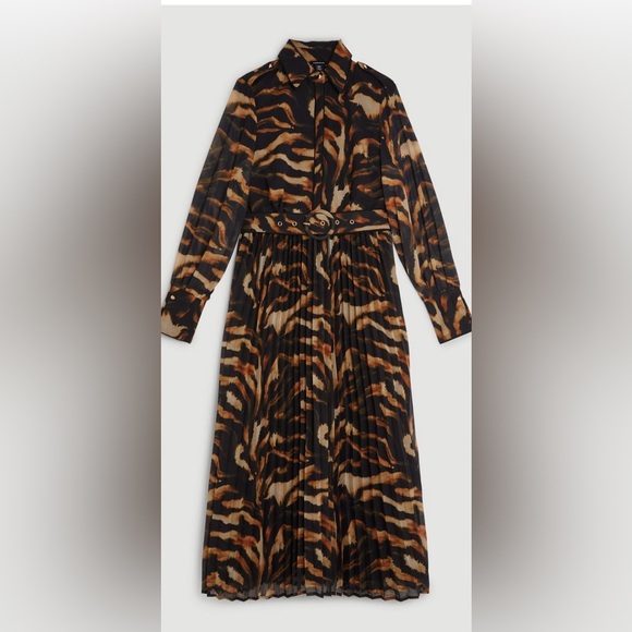 Petite Animal Georgette Pleated And Belted Woven Maxi Dress - Picture 4 of 8